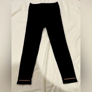Lunya lounge seamless modal capri leggings